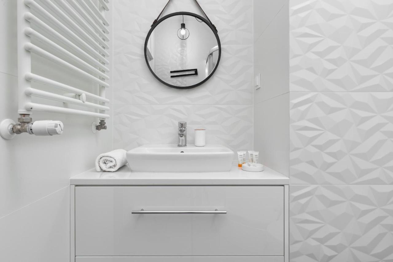 Metro Bielany Apartments By Noclegi Renters Warsaw Luaran gambar